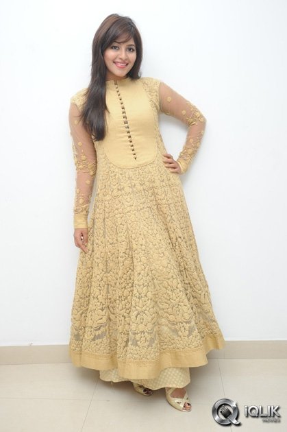 Anjali-at-Geethanjali-Movie-Success-Meet